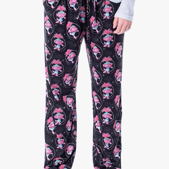 TROLLS AND DREAMWORK Pajama Bottoms and T-Shirt - Picture 6 of 7